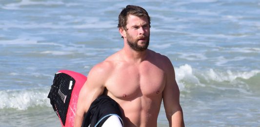 Chris Hemsworth fisico di thor