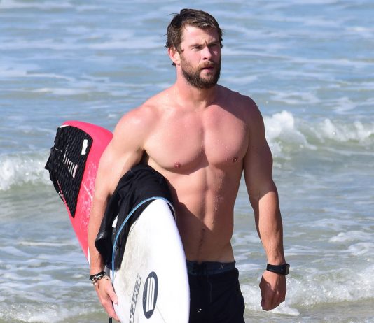 Chris Hemsworth fisico di thor