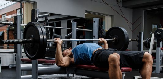 allenamento a buffer nella panca piana
