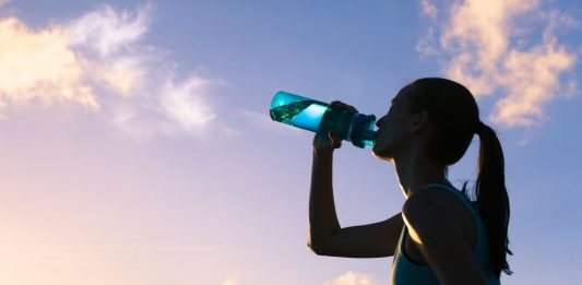 acqua povera di sodio