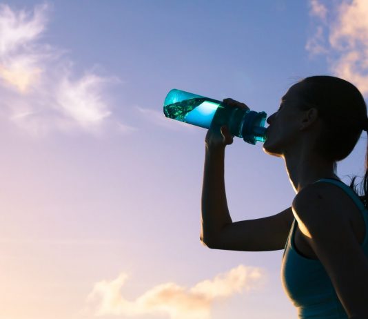 acqua povera di sodio